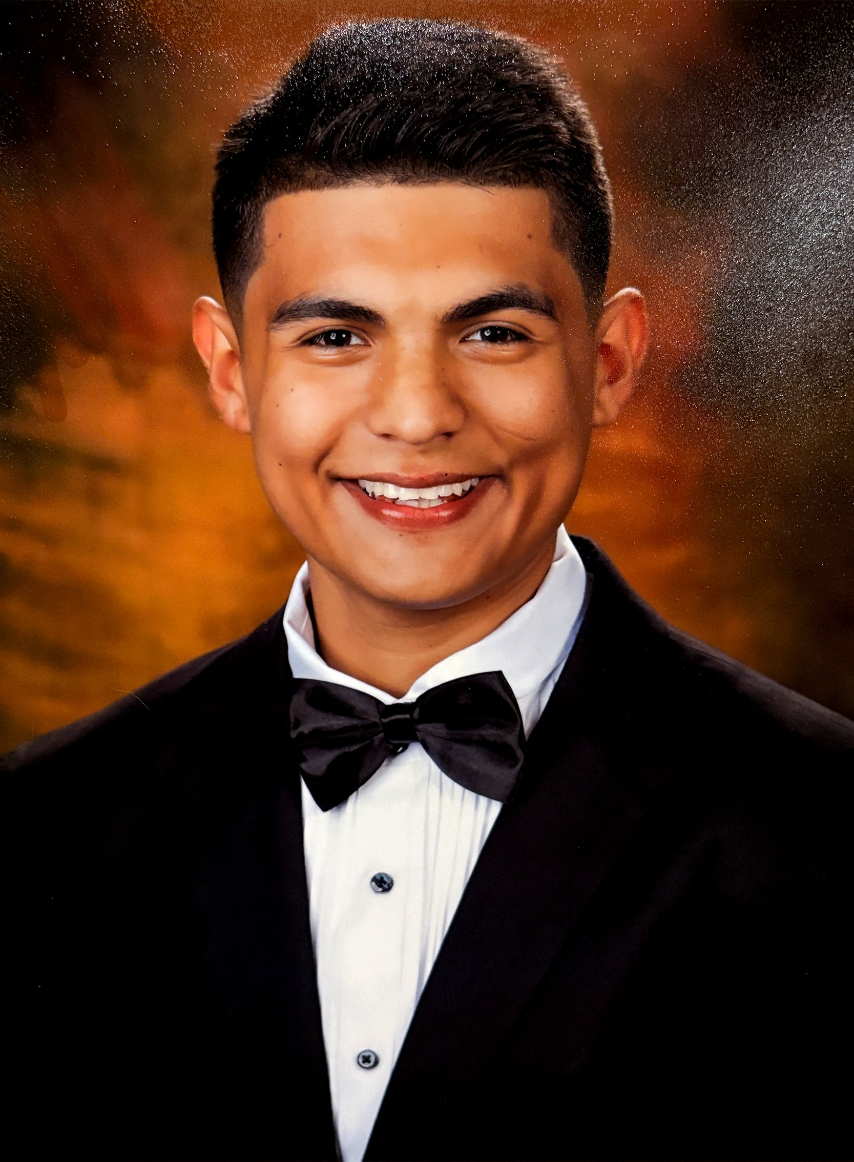 Carlos Olivarez